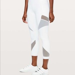 Lululemon In Motion White Mesh Cropped Leggings